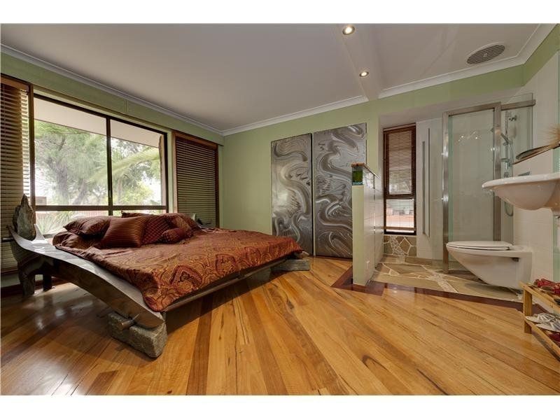 2 Cunliffe Street, Lancelin WA 6044