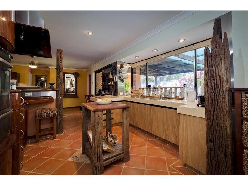 2 Cunliffe Street, Lancelin WA 6044