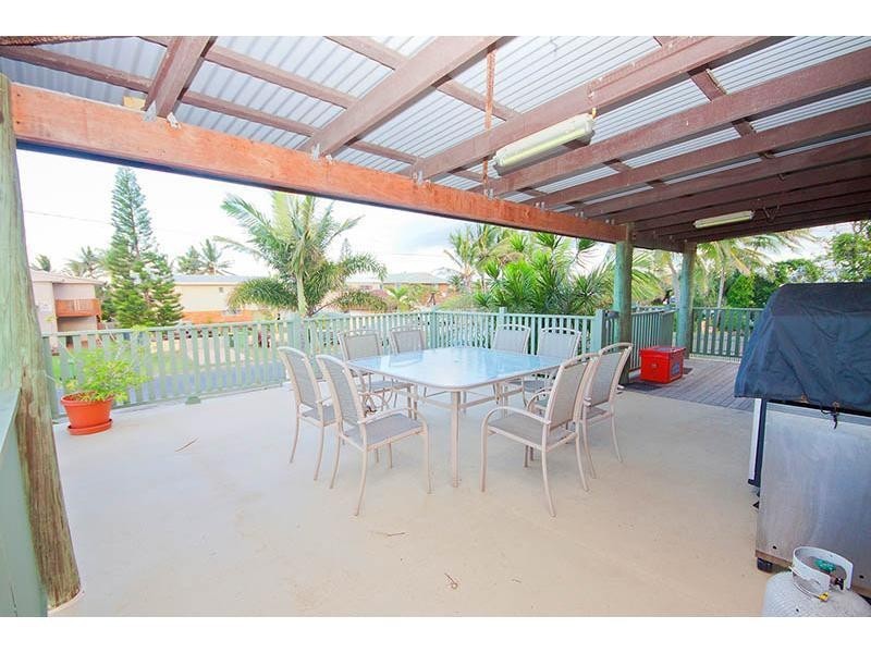 16 Kiama Avenue, Bangalee QLD 4703