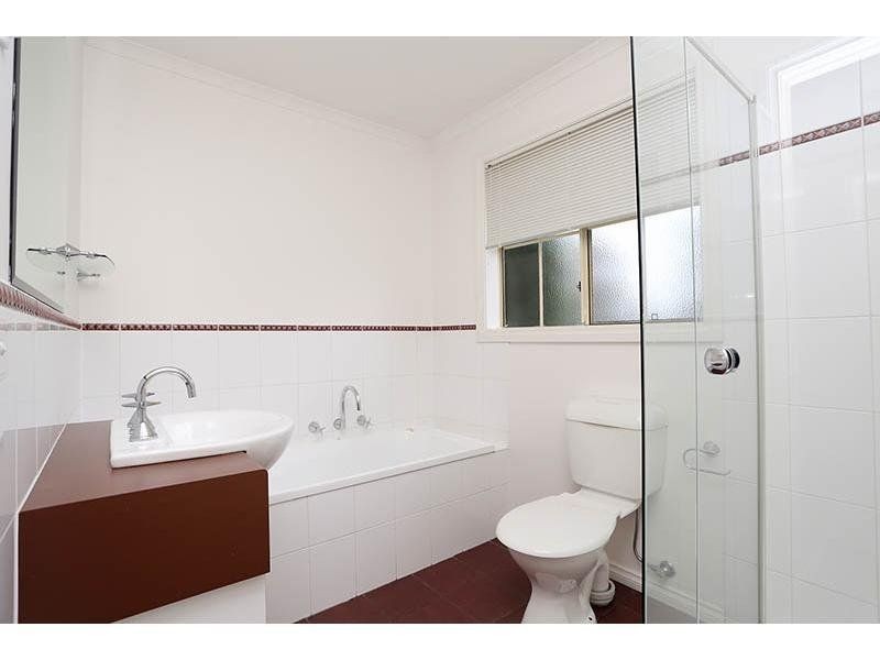 2/15 Duckett Street, Doncaster East VIC 3109