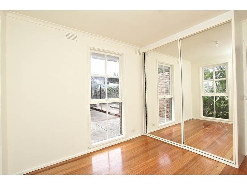 18 Peppercorn Parade, Epping VIC 3076