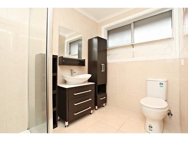 18 Peppercorn Parade, Epping VIC 3076