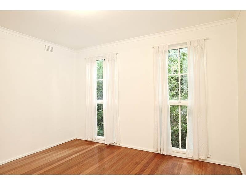 18 Peppercorn Parade, Epping VIC 3076