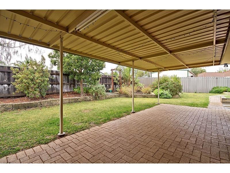 14 Ferrolana Court, Stratton WA 6056