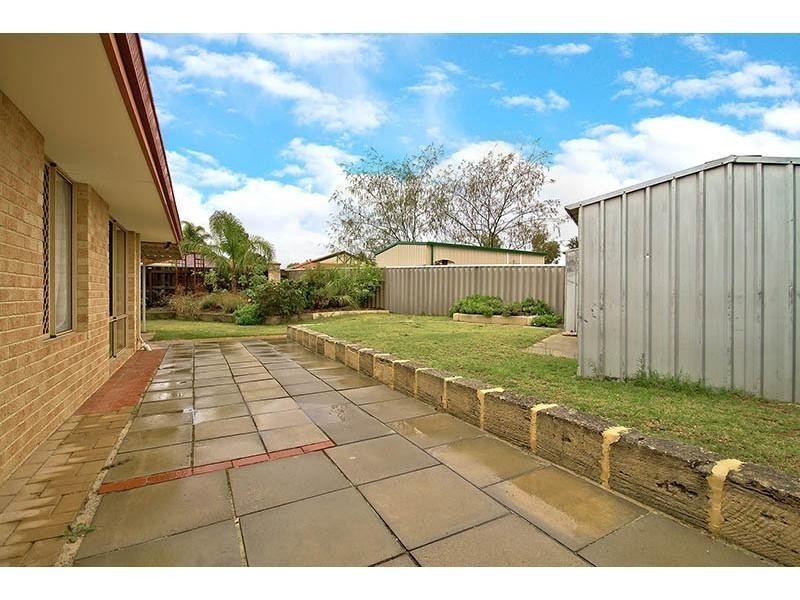 14 Ferrolana Court, Stratton WA 6056