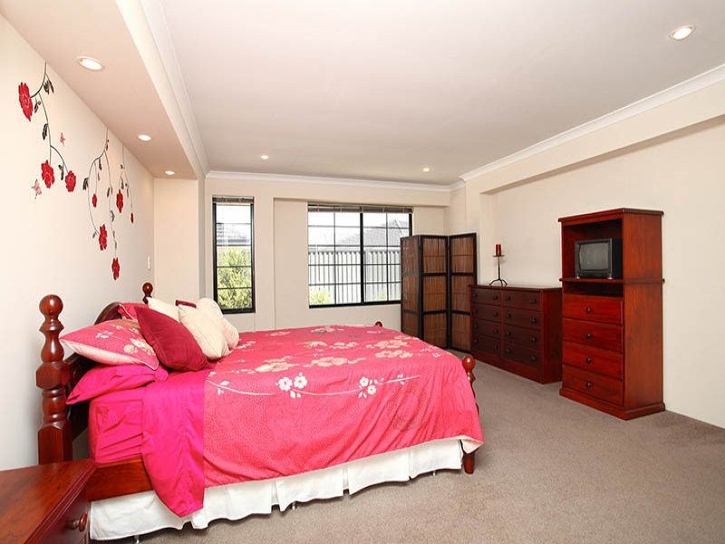 7 Uffizi End, Aveley WA 6069