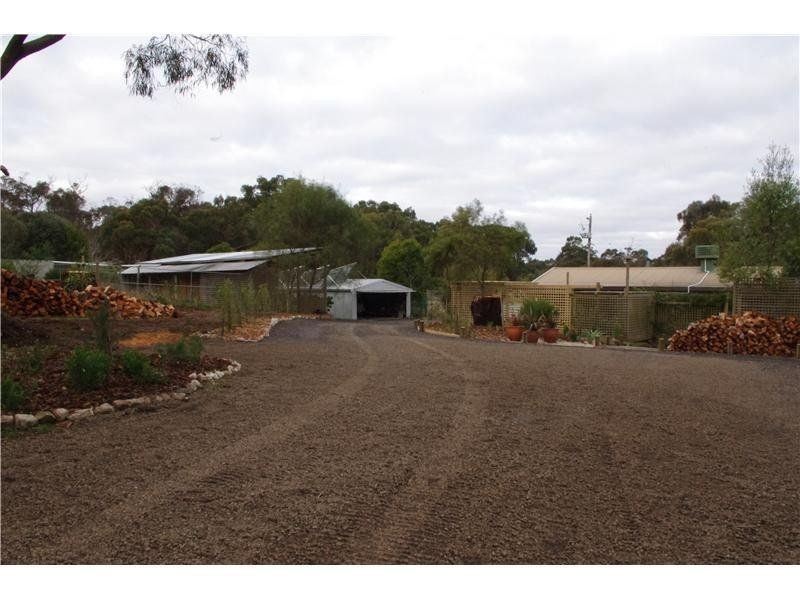 19 Combridge Drive, Beremboke VIC 3342