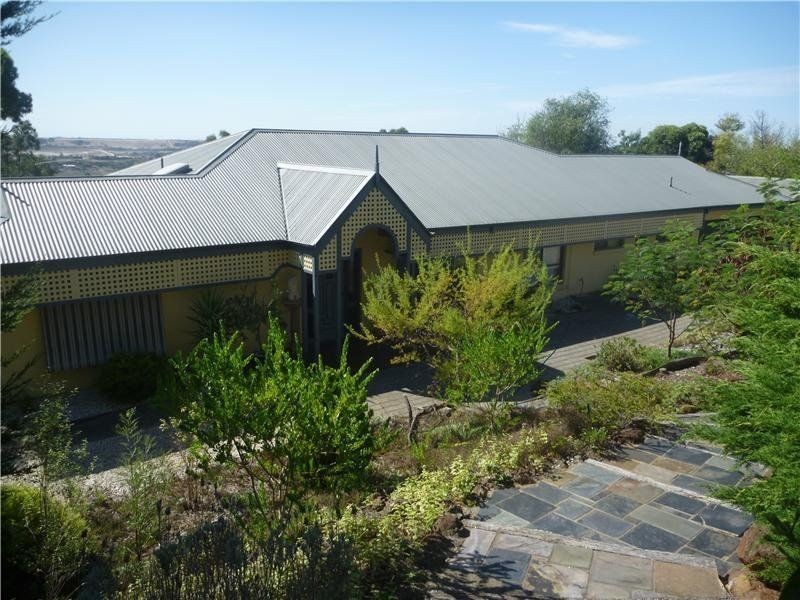 19 Banadell Avenue, Bacchus Marsh VIC 3340