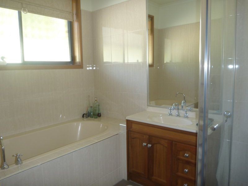 19 Banadell Avenue, Bacchus Marsh VIC 3340