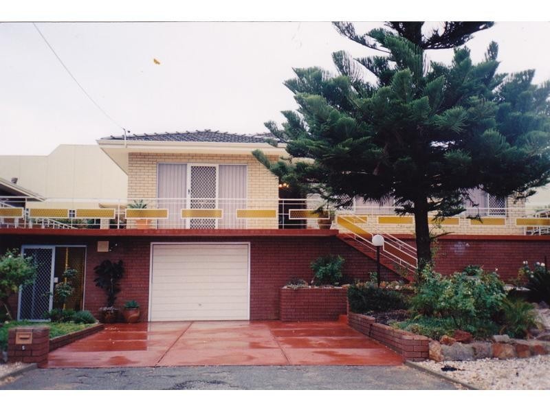 5 Olinda Court, Spearwood WA 6163