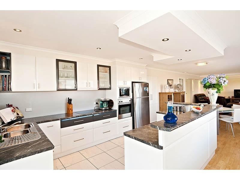 12 Seaview Avenue, Merimbula NSW 2548