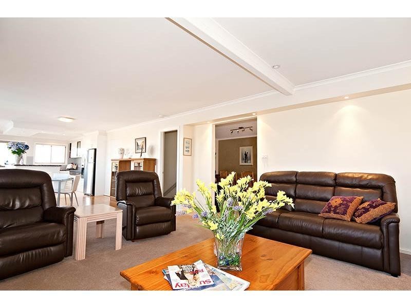 12 Seaview Avenue, Merimbula NSW 2548