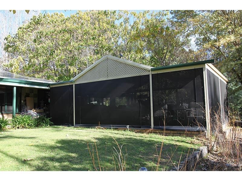 6 Hearle Road, Mumballup WA 6225