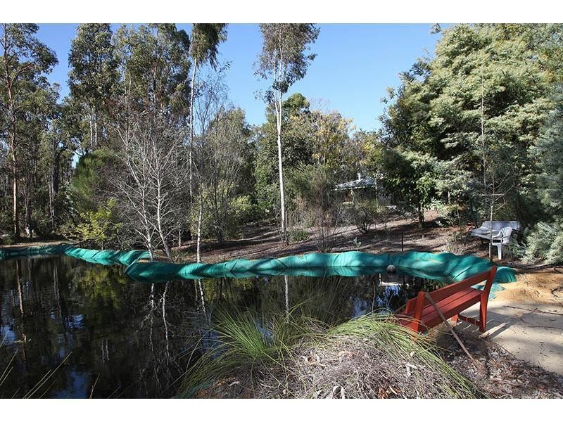 6 Hearle Road, Mumballup WA 6225