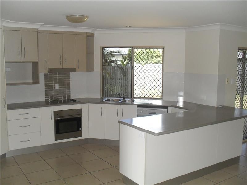 15 Hansen Court, Marian QLD 4753