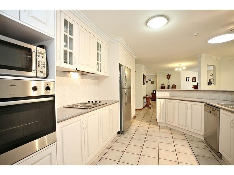 18 Tara Court, Highfields QLD 4352