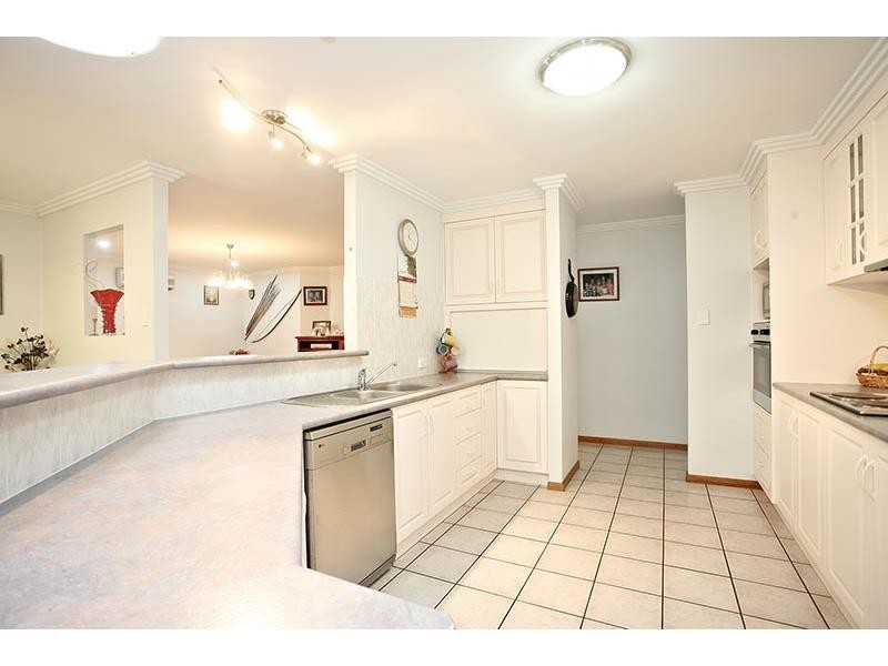 18 Tara Court, Highfields QLD 4352