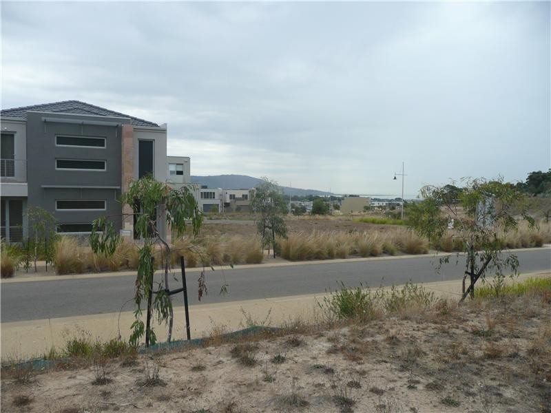 21 Helm Avenue, Safety Beach VIC 3936