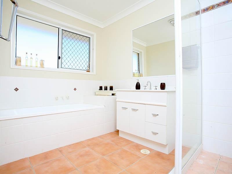 12 Bridgewater Road, Springfield QLD 4300