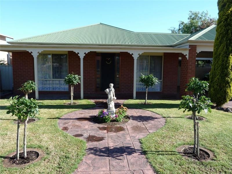 13 Lord Street, Hamilton VIC 3300