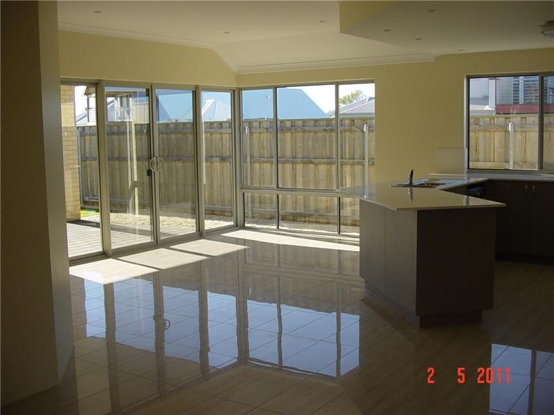 14 Sandbar Street, Yanchep WA 6035