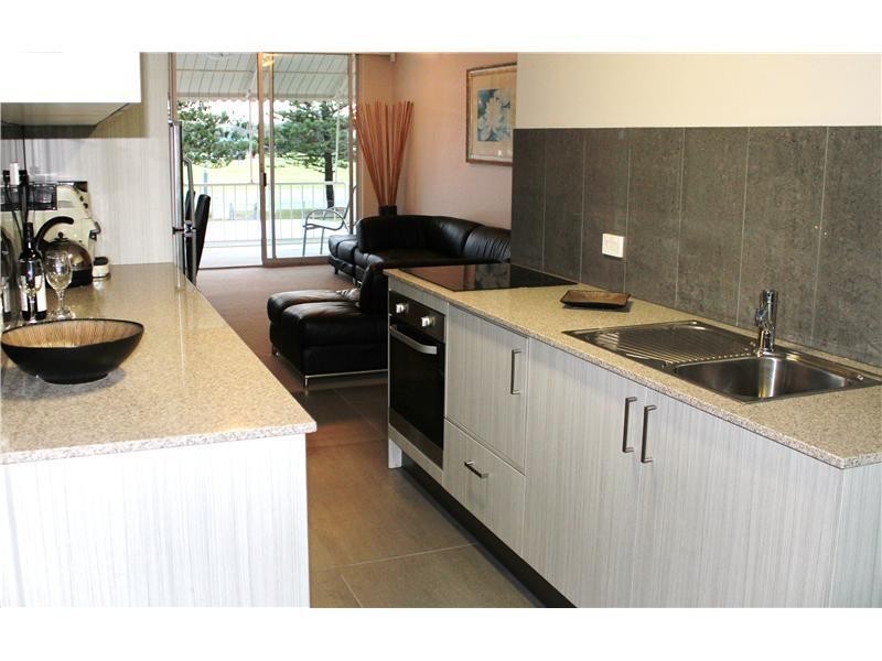 22 Mary Avenue, Broadbeach QLD 4218