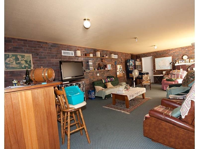 43 Albert Street, Taylors Beach NSW 2316