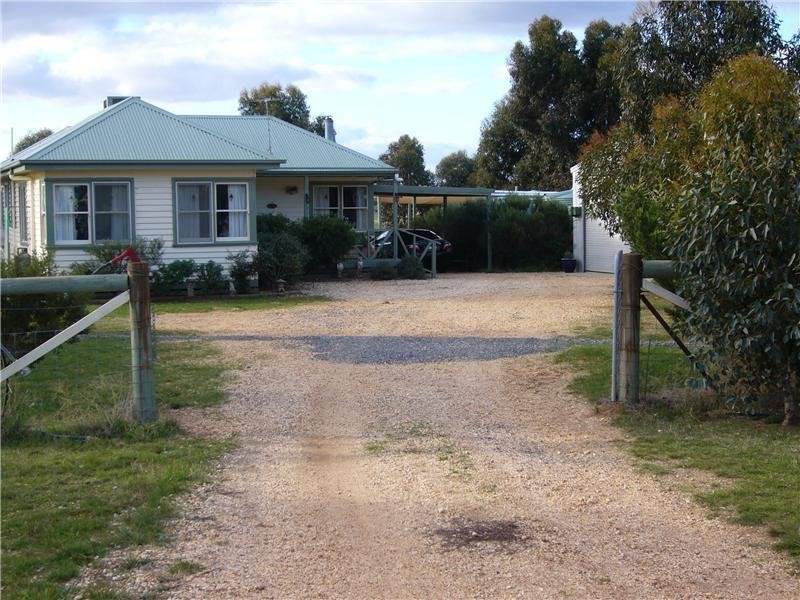 113 Martins Road, St Arnaud VIC 3478