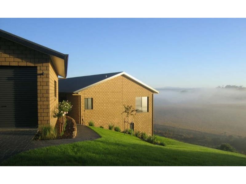 12 Clifton Close, Bairnsdale VIC 3875