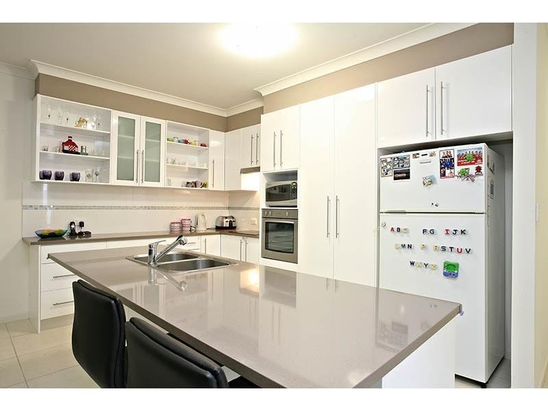 2,13 Mackenzie Street, Coomera QLD 4209