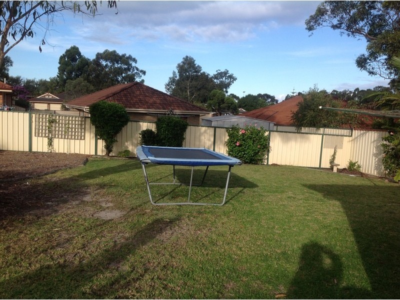 72 Whiteswan Ave, Blue Haven NSW 2262