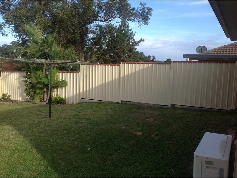 72 Whiteswan Ave, Blue Haven NSW 2262