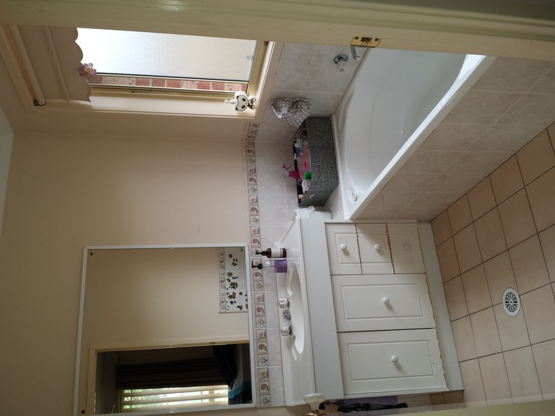 72 Whiteswan Ave, Blue Haven NSW 2262