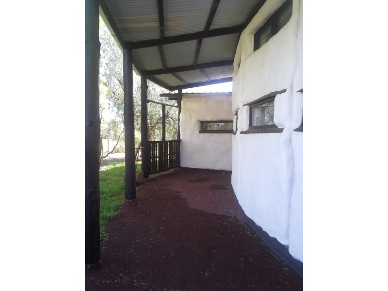 Ellimatta,5 Trewin Road, Goorambat VIC 3725