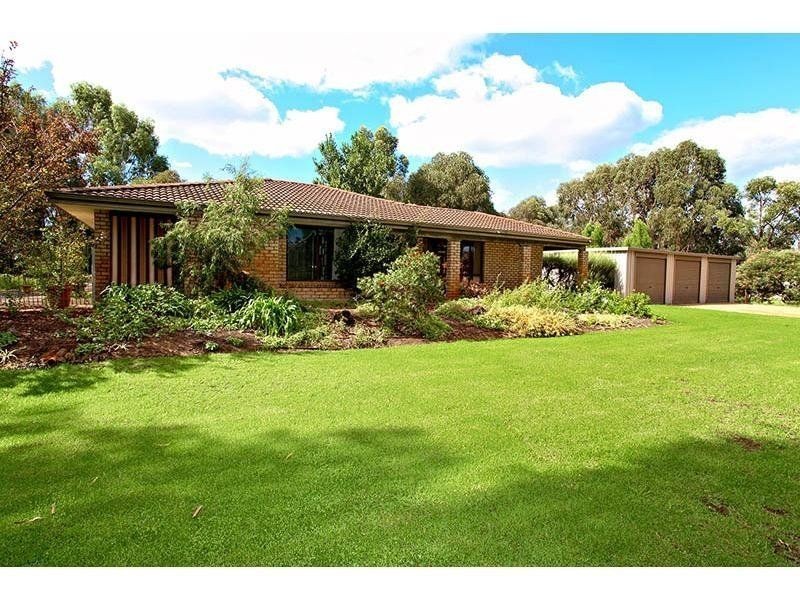 8 Payne Road, Capel WA 6271