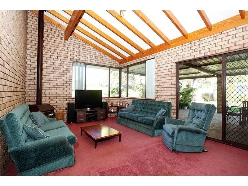 8 Payne Road, Capel WA 6271