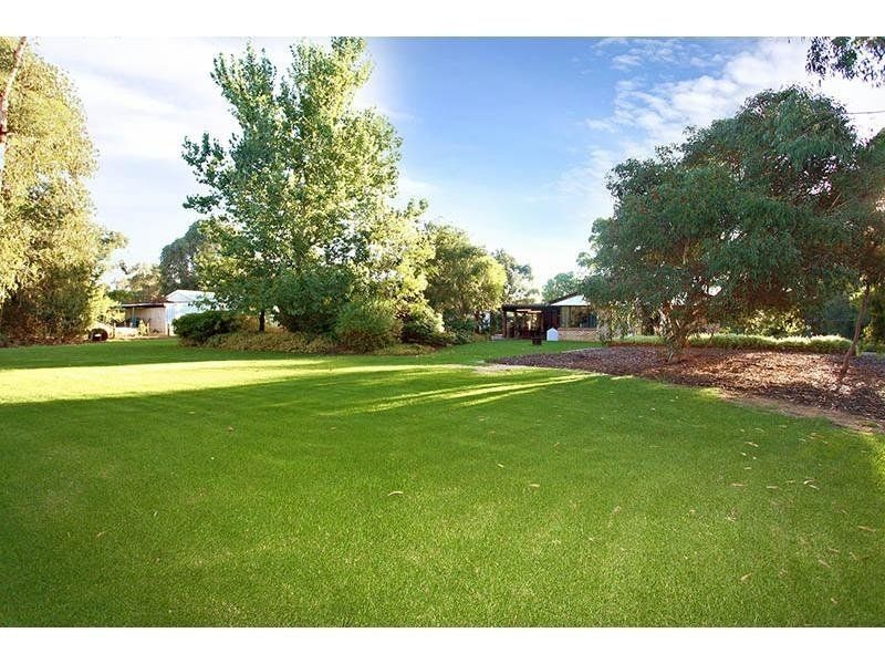 8 Payne Road, Capel WA 6271