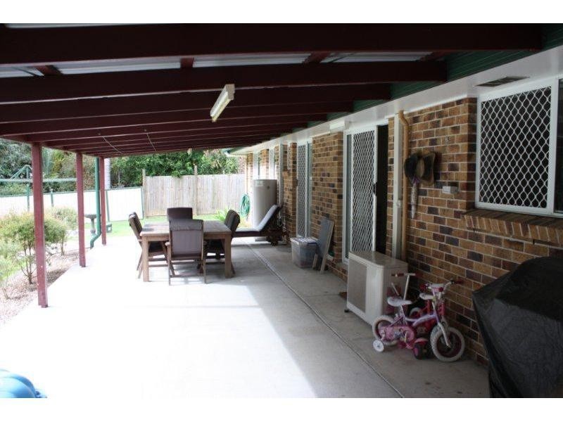 17 Sidney Drive, Beerwah QLD 4519