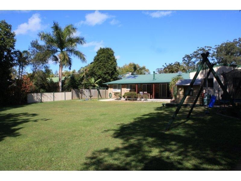 17 Sidney Drive, Beerwah QLD 4519