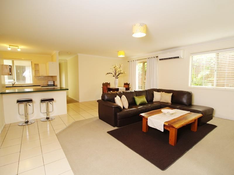 14 Sarah Crescent, Ferny Grove QLD 4055