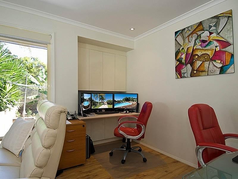4 Daydream Crt, Kawungan QLD 4655