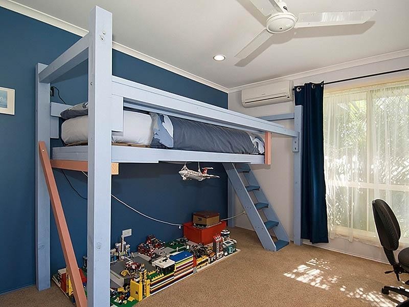 4 Daydream Crt, Kawungan QLD 4655
