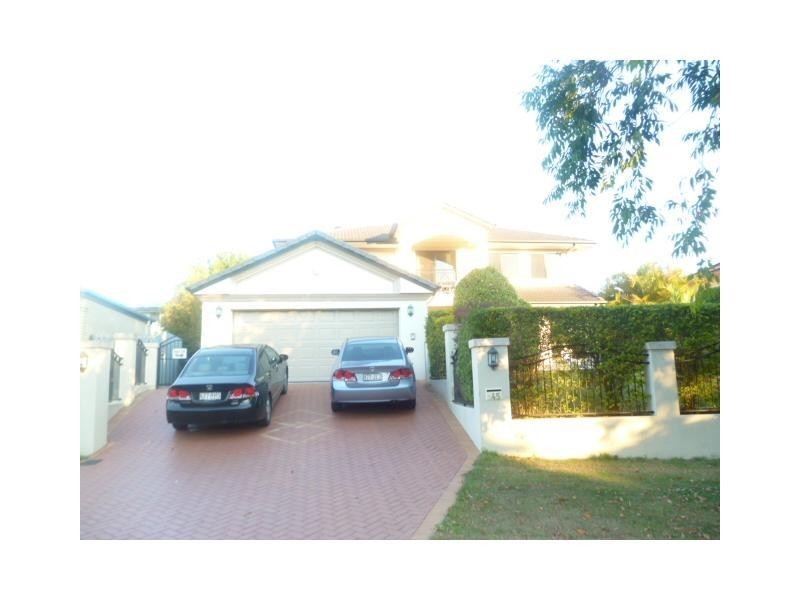 45 White Cedar Cct, Stretton QLD 4116