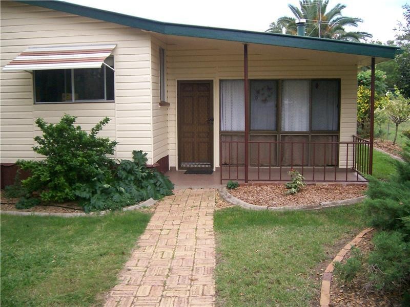 23 Florence Street, Pittsworth QLD 4356