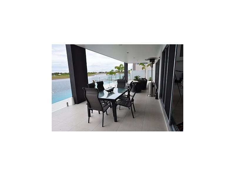 48 Westholme Circuit, Pelican Waters QLD 4551