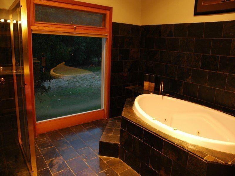 1 Lookout Drive, Paringa SA 5340