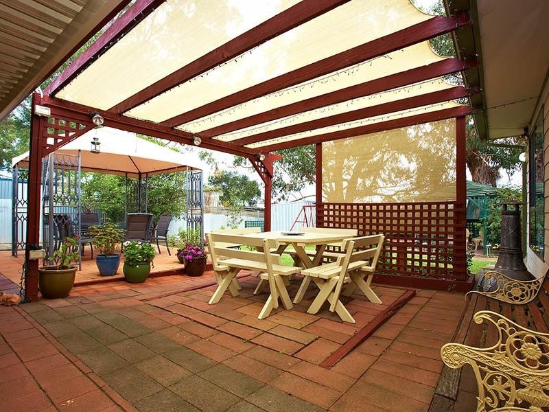 25 Capeview Crescent, Hackham SA 5163