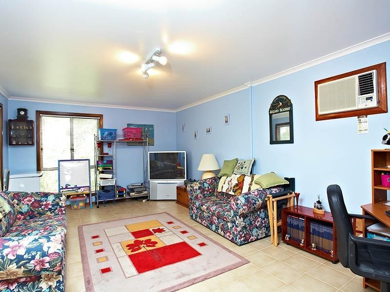 25 Capeview Crescent, Hackham SA 5163