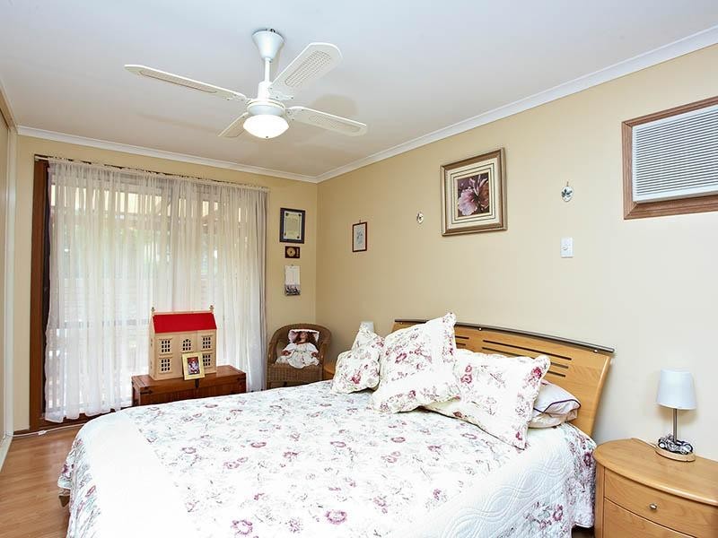 25 Capeview Crescent, Hackham SA 5163