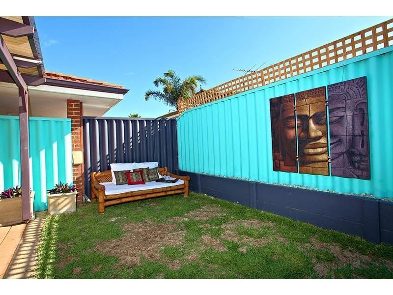 2,11 Muir Street, Innaloo WA 6018